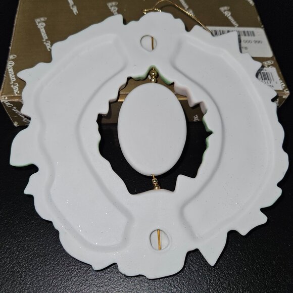 Roman, Inc. #85529 Child Is Born TB Glittery Wreath - Picture 2 of 16